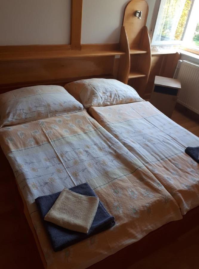 HedrehelyTuettoes Vendeghaz住宿加早餐旅馆 客房 照片